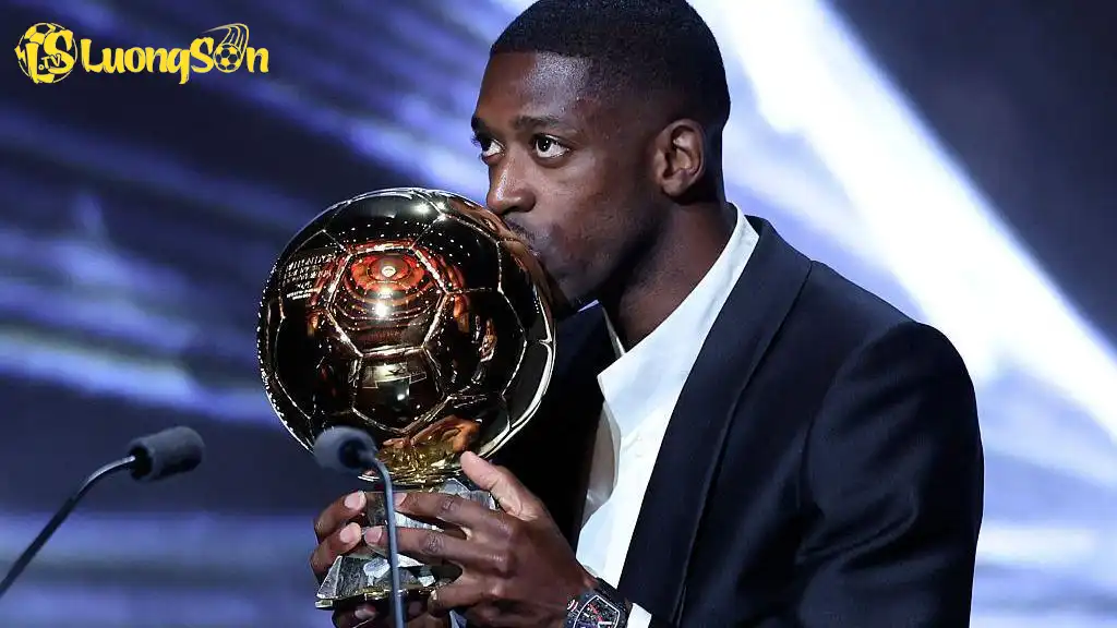 Ousmane Dembele giành danh hiệu QBV cao quý (Ảnh: The Guardian) Ousmane Dembele giành danh hiệu QBV cao quý